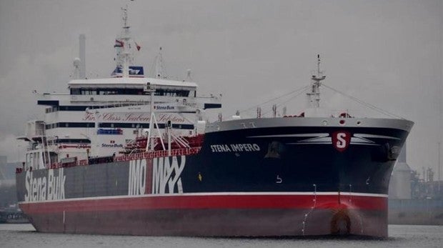 Irán captura un petrolero británico y detiene brevemente a otro en Ormuz