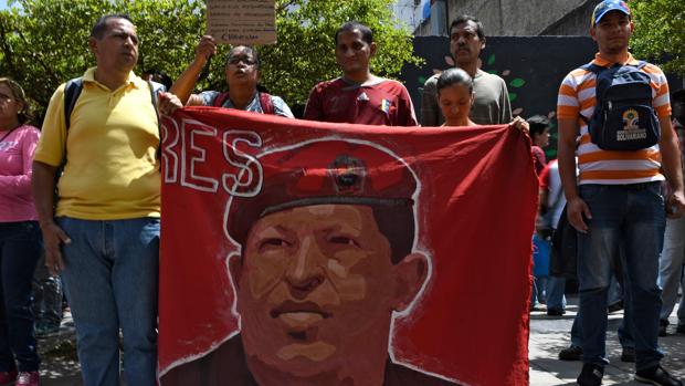 Los chavistas protestan contra el embargo de Trump en Caracas