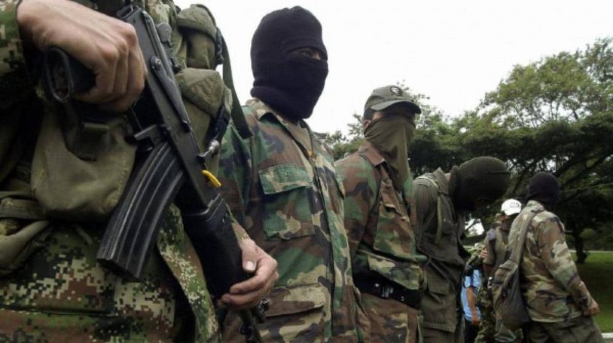 Los disidentes de las FARC cuentan con las armas que escondieron en Venezuela