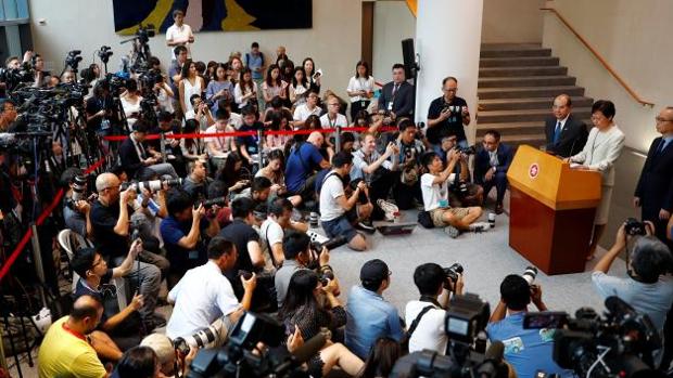 El Gobierno de Hong Kong apela al diálogo tras retirar la ley de extradición a China