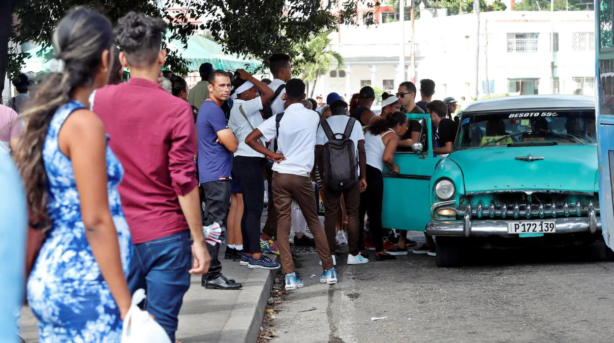 Penuria en Cuba: el Gobierno raciona el combustible ante la escasez