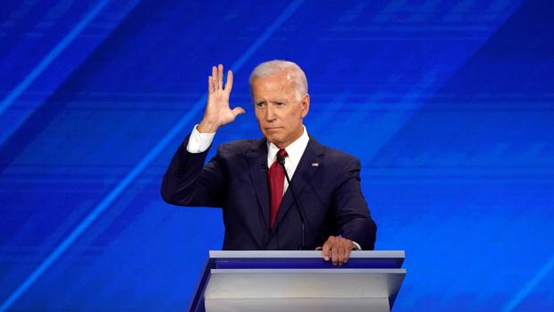 Entre ataques y contraataques, Biden vuelve a tomar el debate demócrata