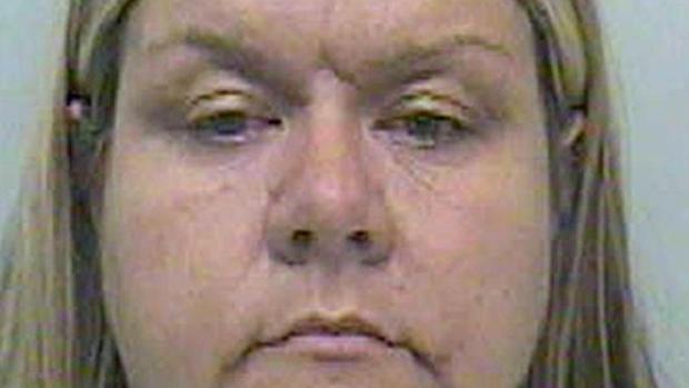 Polémica en el Reino Unido por la liberación de una mujer acusada de abusar de decenas de niños