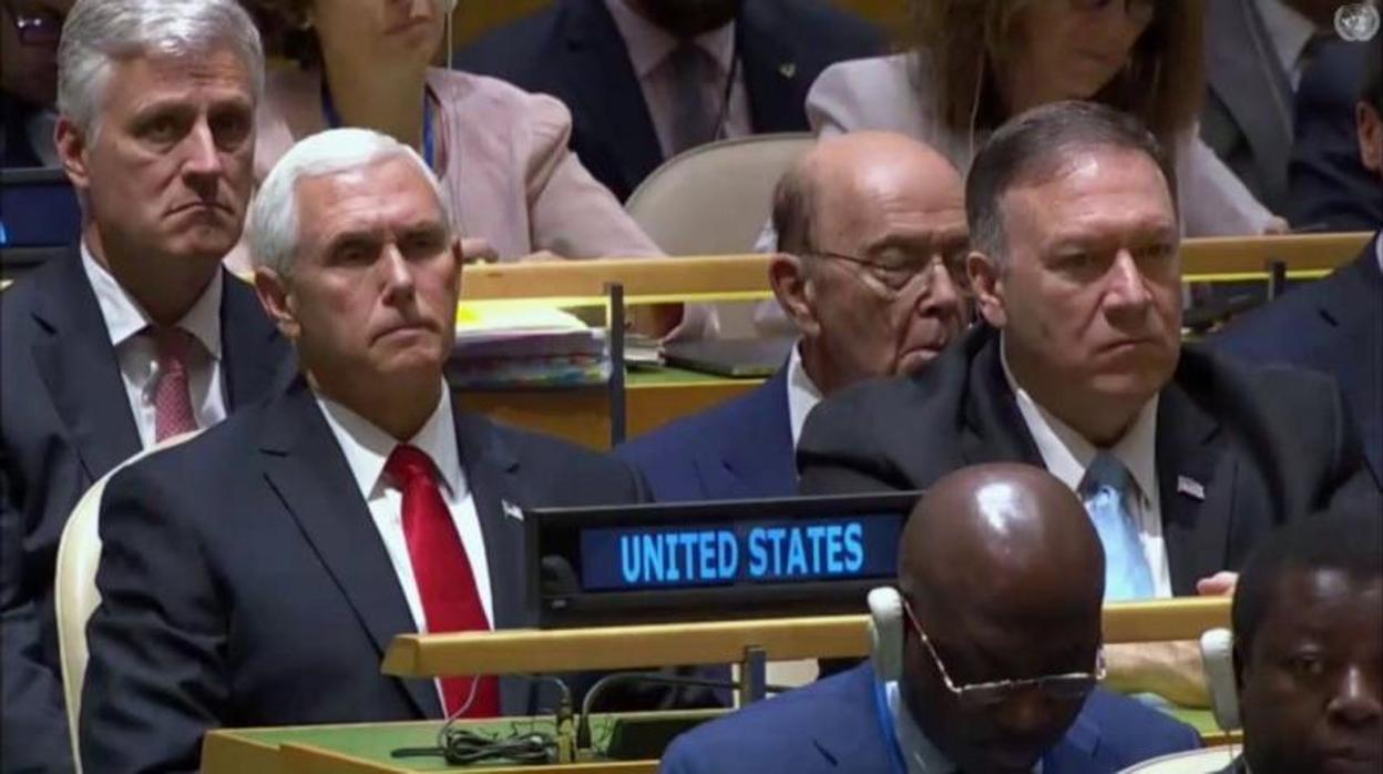 Wilbur Ross se quedó dormido durante el discurso ante la ONU del presidente estadounidense