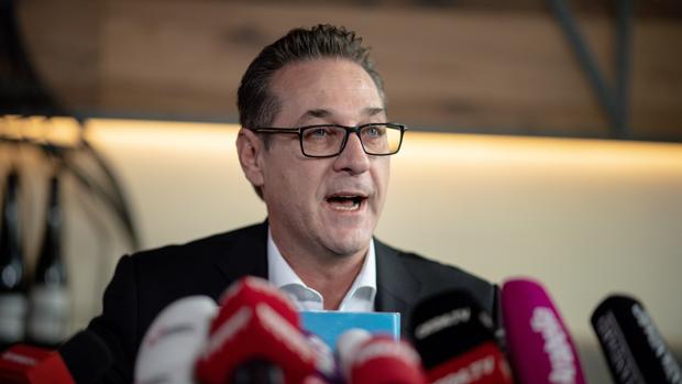 La extrema derecha austriaca se deshace de su anterior líder, Strache