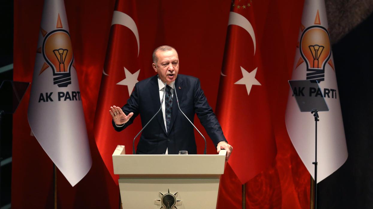 El presidente turco, Recep Tayyip Erdogan, se dirige a los presidentes provinciales del gobernante Partido de la Justicia y el Desarrollo (AKP) en Ankara