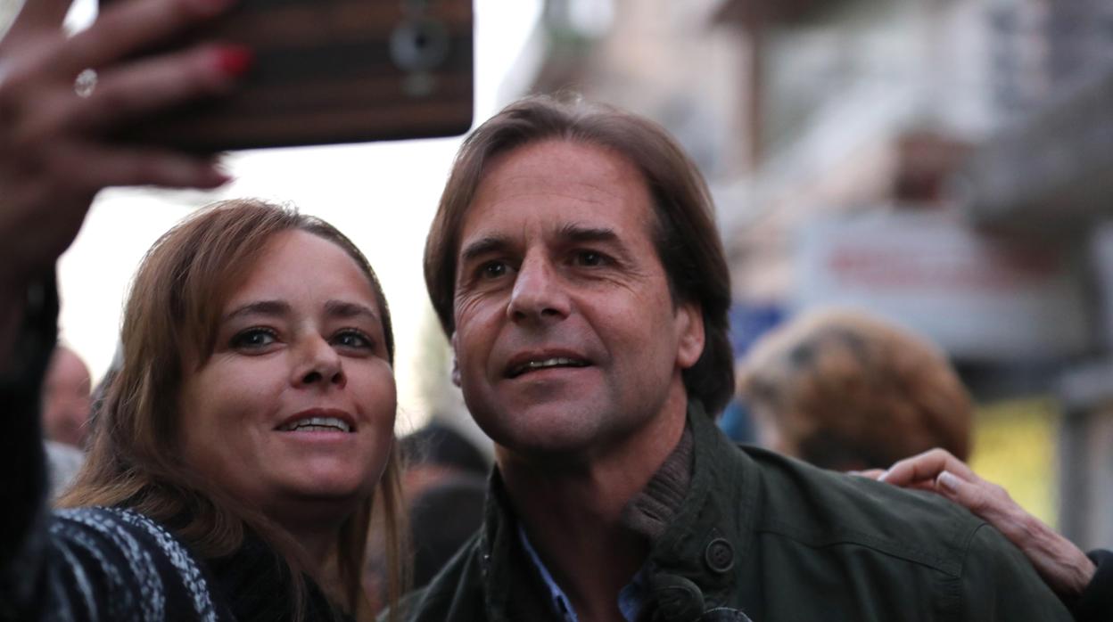 El candidato de la derecha uruguaya, Luis Lacalle