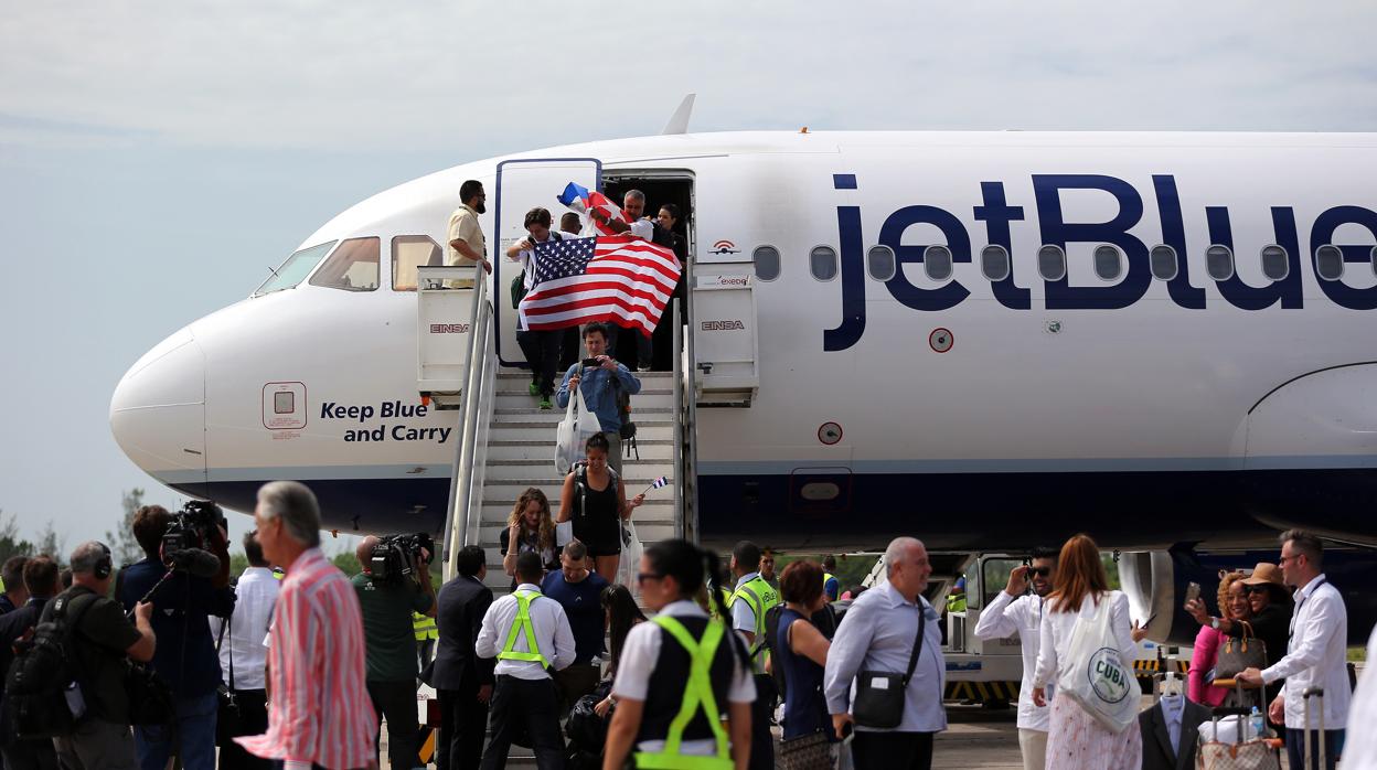 Llegada a Cuba en 2016 del primer vuelo de una aerolínea estadounidense desde 1961