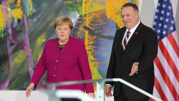 Pompeo advierte en Berlín contra la amenaza rusa y china