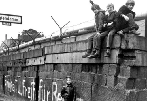Las defensas del Muro de Berlín: la franja del infierno que ahogó a millones de personas