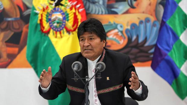 El jefe de las Fuerzas Armadas de Bolivia «sugiere» a Evo Morales que presente su dimisión