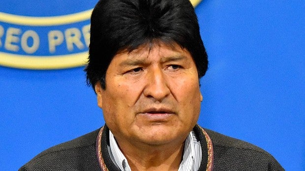 Evo Morales dimite tras perder el apoyo del Ejército y de la calle por el fraude electoral