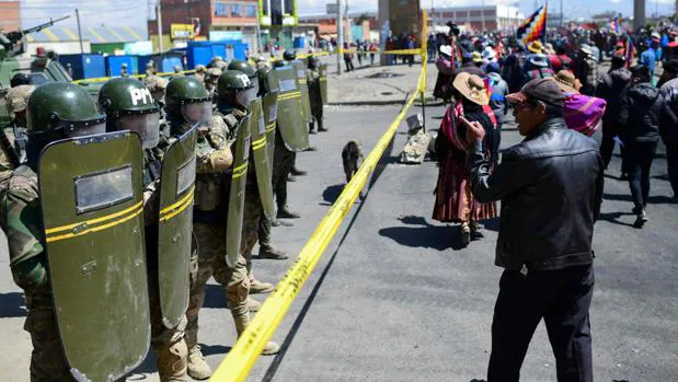 EE.UU. condena el «uso indebido de la fuerza» en Bolivia y pide que tenga «consecuencias legales»