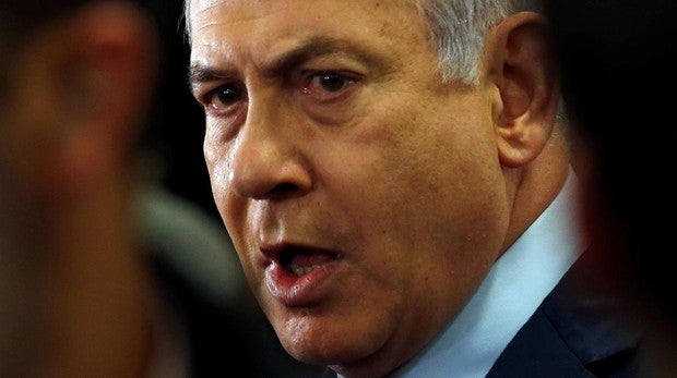Netanyahu modera su ira y se prepara para defender su inocencia
