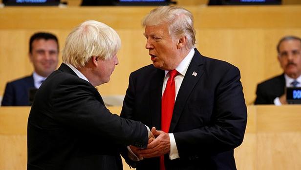 Johnson y Trump afianzan su estrecha relación