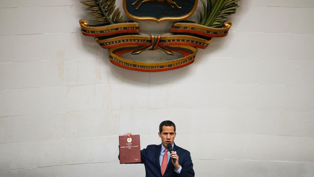 Juan Guaidó, durante una reunión extraordinaria del Parlamento