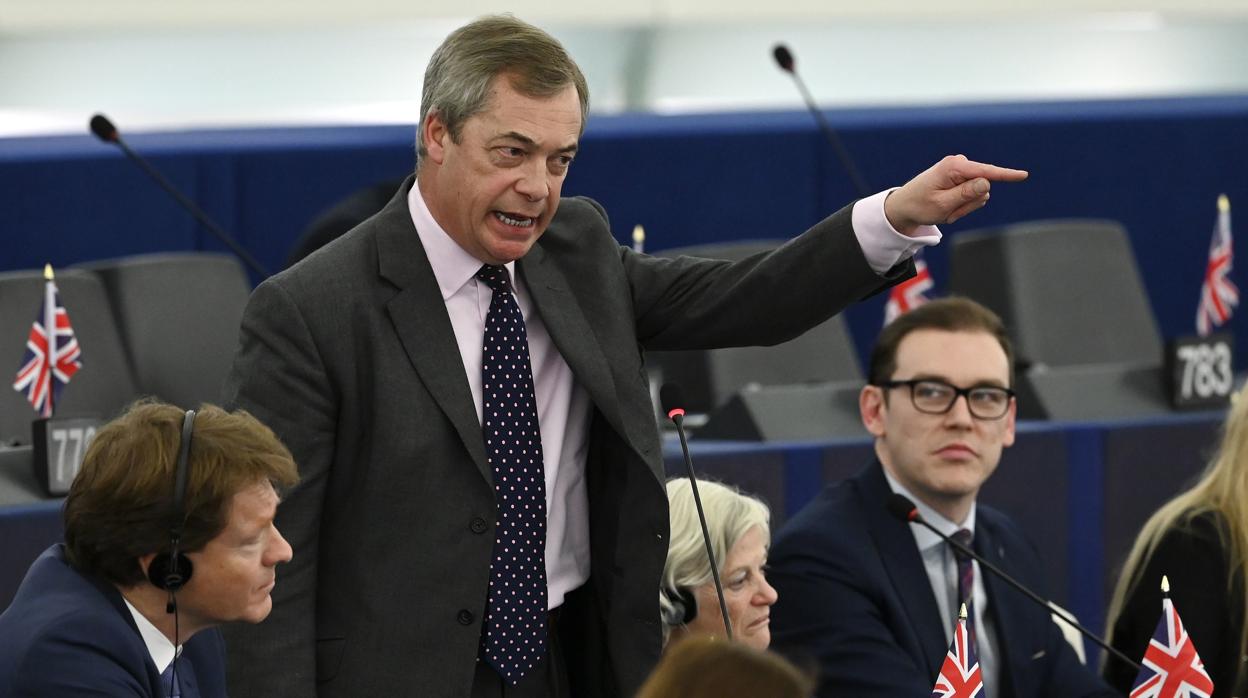 Nigel Farage, durante una de sus últimas comparecencias como eurodiputado
