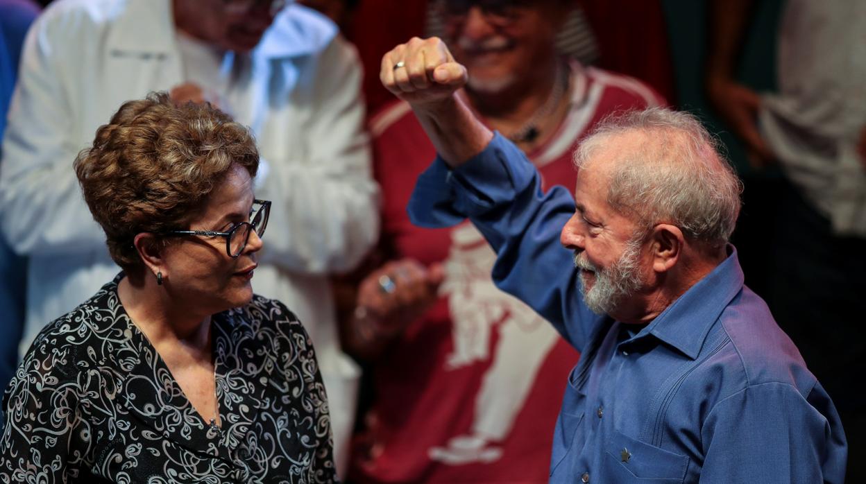 Lula da Silva y Dilma Rousseff, durante el acto en apoyo de la cultura