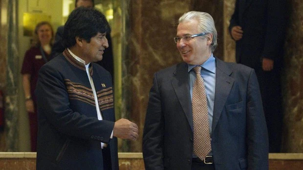 Evo Morales ficha a Baltasar Garzón para su equipo legal, tras la orden de captura de Bolivia