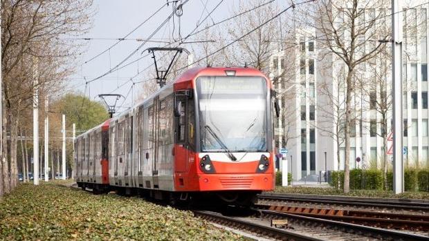 Los pasajeros logran detener un tranvía a toda máquina en Alemania tras desvanecerse el conductor