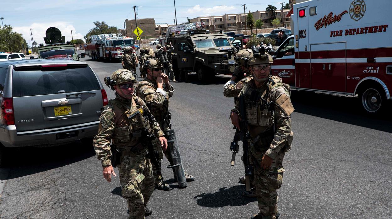 Así fue el asalto armado a una iglesia en Texas y la heroica reacción de uno de sus feligreses