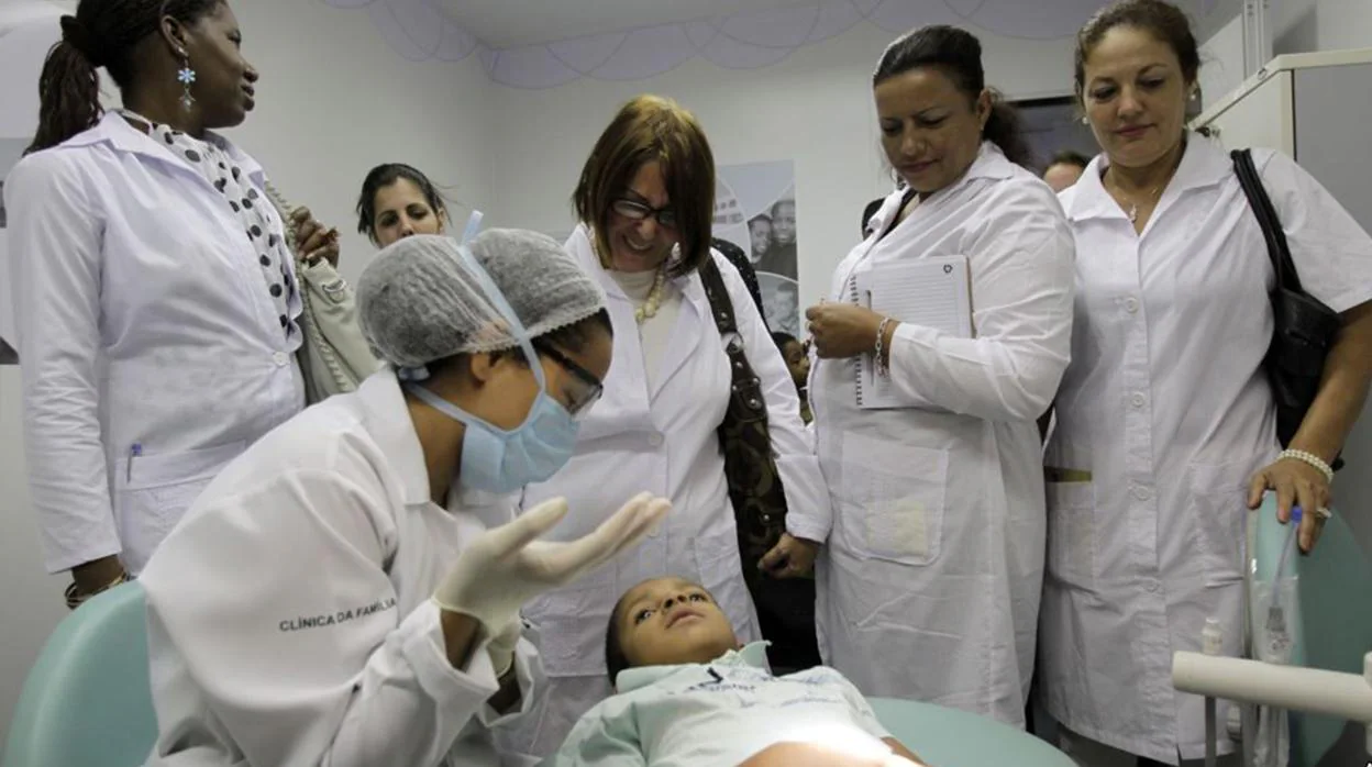 La ONU califica de «trabajo forzoso» las misiones de médicos cubanos en el exterior