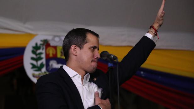 El embajador de Guaidó en España pide al Gobierno de Sánchez que aclare si ha cambiado su postura