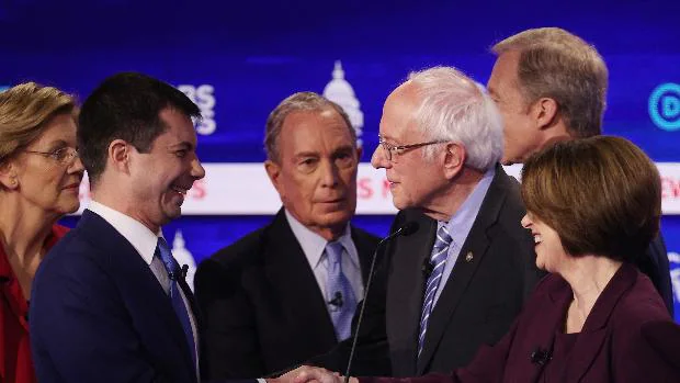 Bernie Sanders sobrevive como candidato de un partido sin rumbo
