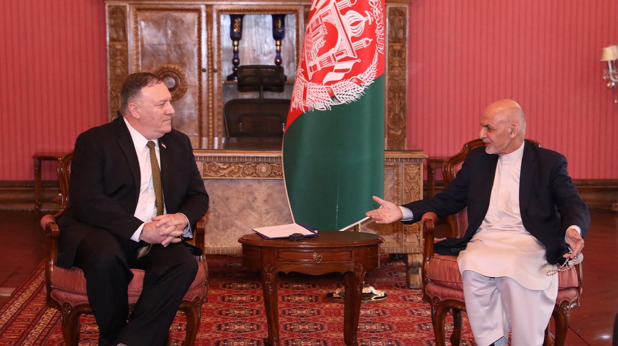 Pompeo con Ghani, en un encuentro reciente