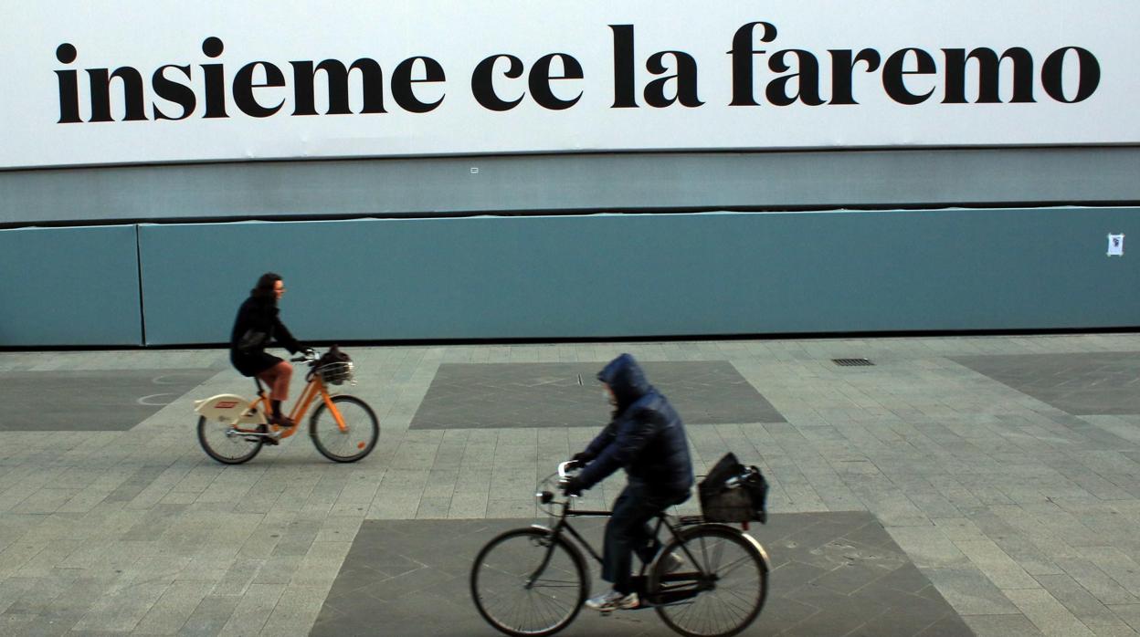 Un cartel en la región de Lombardía anima a la población: «Juntos lo haremos»