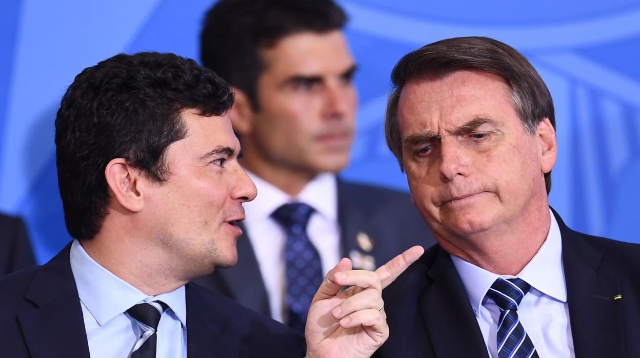 Jair Bolsonaro y Sergio Moro protagonizan un nuevo cruce de acusaciones en las redes sociales