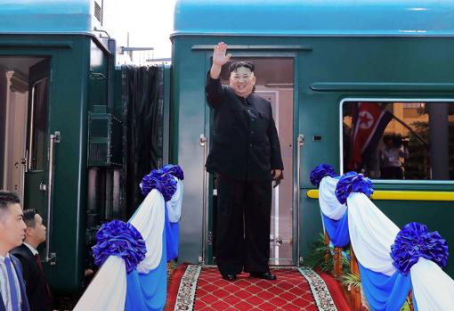 Kim Jong-un, en su tren especial en una imagen de 2019