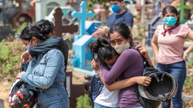 Ex ministros de Salud denuncian la manipulación de la cifra de muertos por el Covid- 19 en Nicaragua