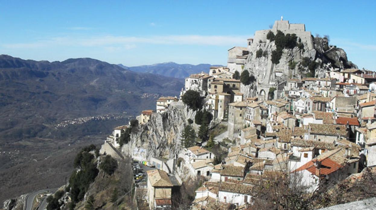 Panorámica de Cervara de Roma, situado a 70 kilómetros de la capital italiana