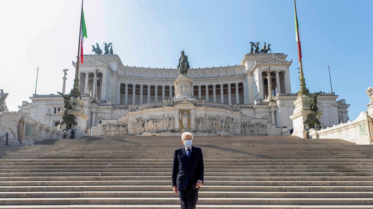 El primer ministro, en el monumento a Vittorio Emanuel II