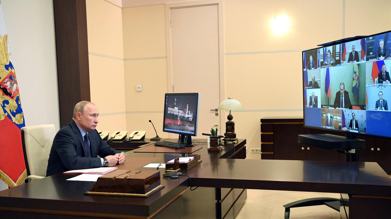 El presidente Putin, durante una reunión con el Consejo de Seguridad