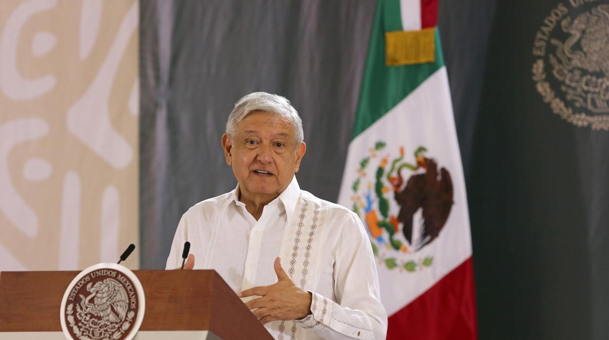 El presidente López Obrador este lunes durante su rueda de prensa en Quintana Roo, Isla Mujeres