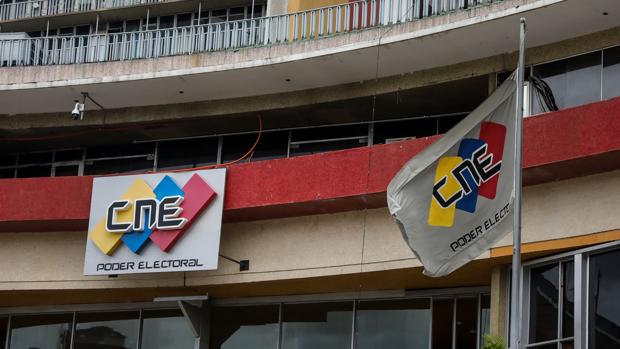 El Supremo de Maduro asume las competencias para nombrar al poder electoral