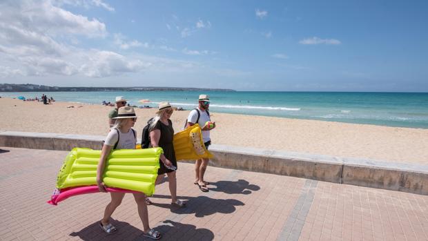 Berlín constata el «éxito» del proyecto piloto de turistas alemanes en Baleares