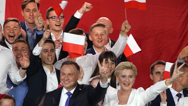 El ultraconservador Andrzej Duda gana las elecciones en Polonia por la mínima