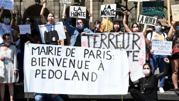 La protección a un pedófilo pone en jaque a la alcaldía de París