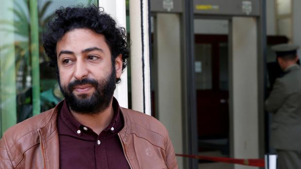 Encarcelan al periodista marroquí Omar Radi, acusado ahora de violación