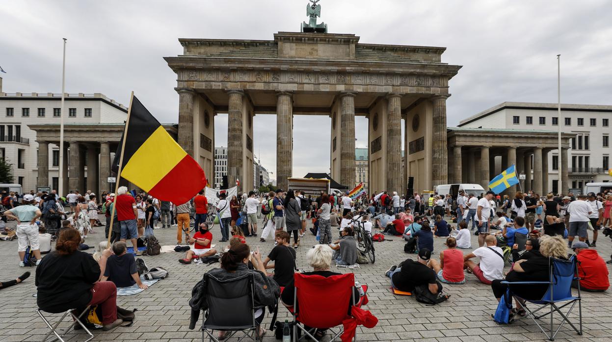 Al menos 45 policías heridos en la protesta antipandemia en Berlín