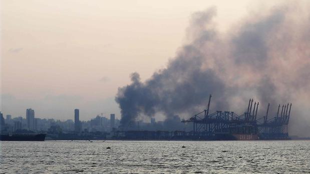 La explosión de Beirut vista desde el mar, en vídeo