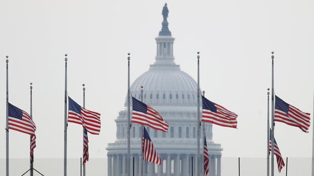 Un muerto y 20 heridos en un tiroteo en una barbacoa multitudinaria en Washington