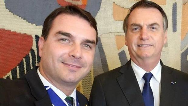 La Fiscalía denuncia a uno de los hijos de Bolsonaro por malversación y lavado de dinero