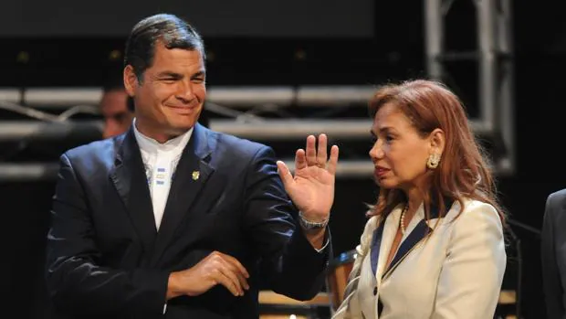 Ecuador solicita a Interpol el arresto de Rafael Correa