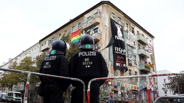 El edificio Liebigstrasse 34: los okupas de Berlín libran su última batalla