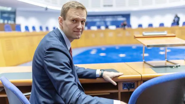 La UE incluye a asistentes de Putin y el jefe de espías entre los seis rusos sancionados por el caso de Navalni
