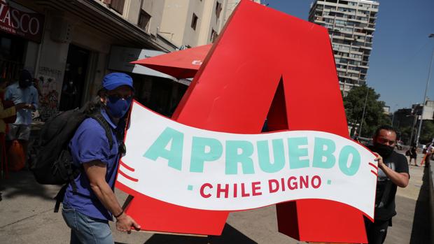 Los sondeos prevén el apoyo a una nueva Constitución en Chile, con participación ciudadana